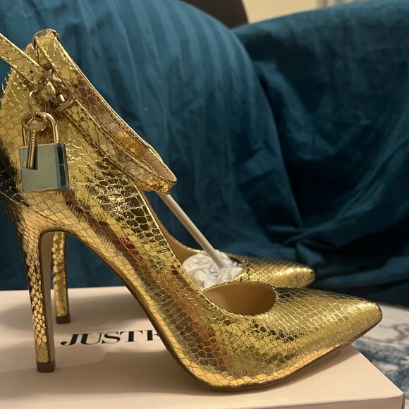 Metallic Gold “Audri” Pumps size 10 - Picture 4 of 5